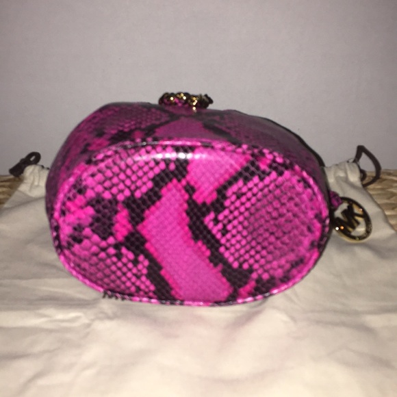 MICHAEL Michael Kors Frankie Mini Snake Crossbody - Picture 5 of 8